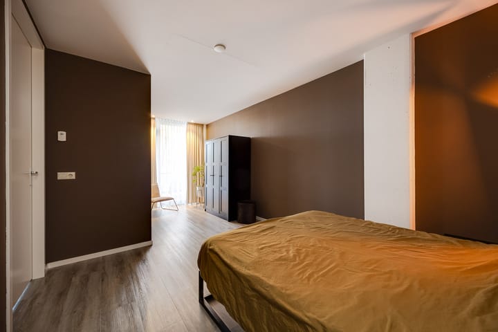 Foto 31 van Banier 7-A