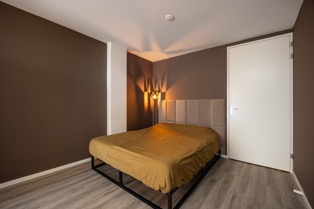 Foto 32 van Banier 7-A