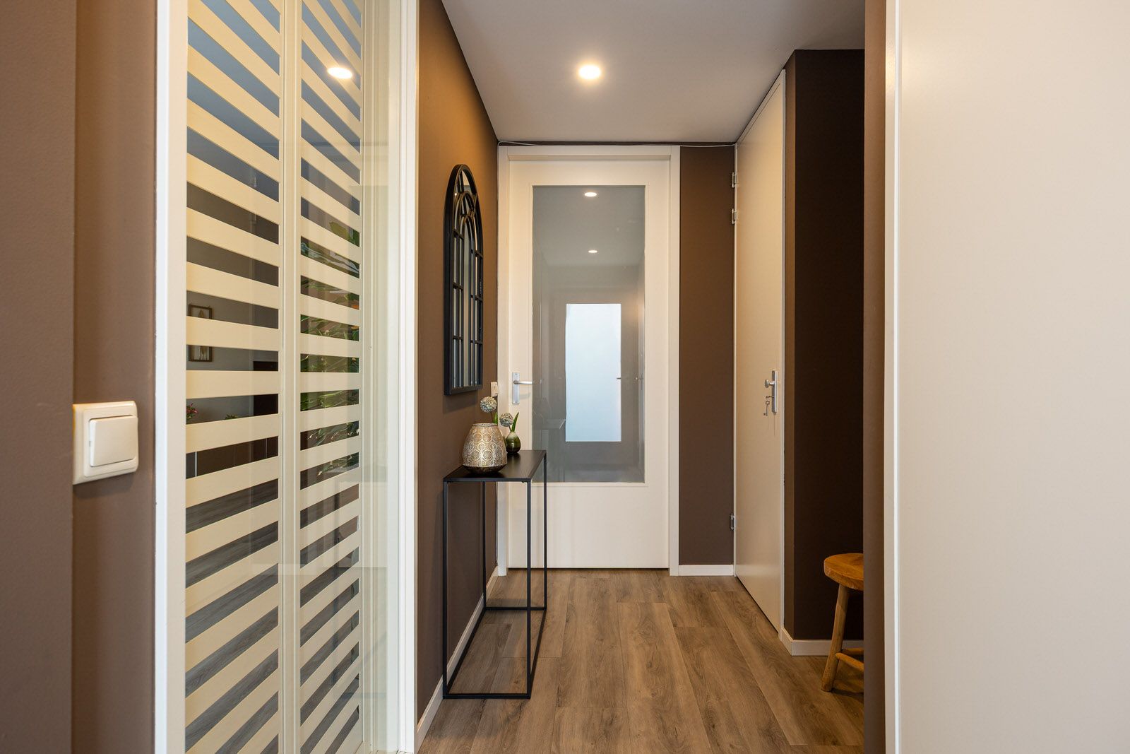 Foto 45 van Banier 7-A