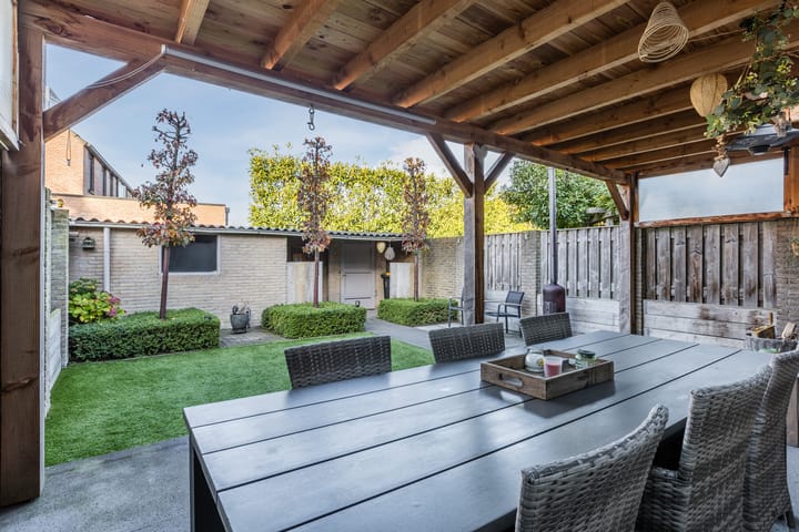 Foto 22 van van Heinsbergstraat 83