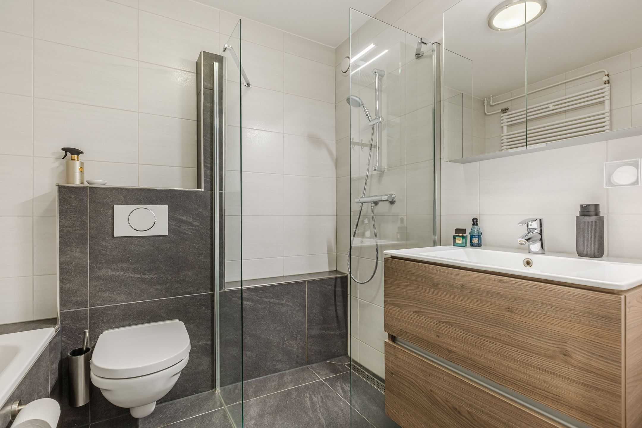 Photo 39 of van Heinsbergstraat 83