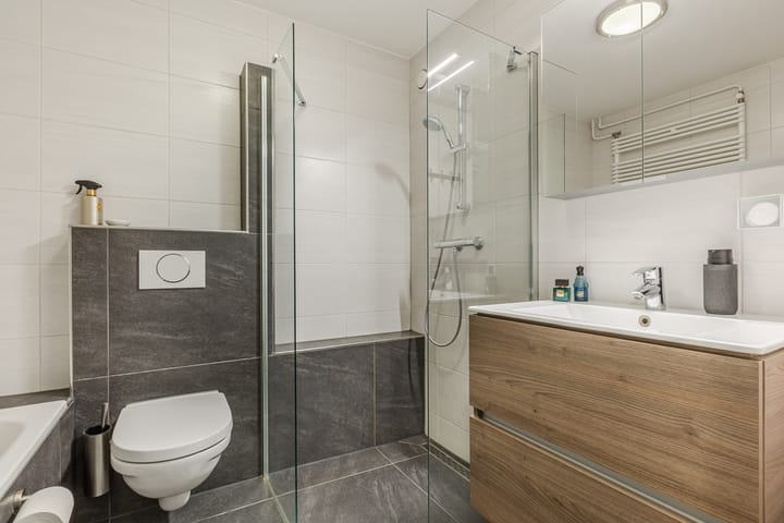 Foto 39 van van Heinsbergstraat 83