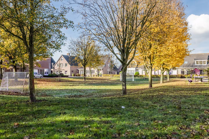 Foto 52 van van Heinsbergstraat 83