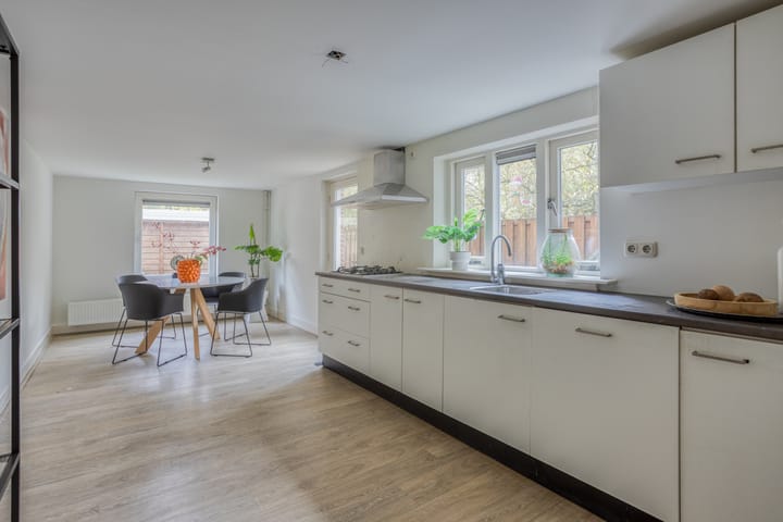 Photo 14 of Spijkerstraat 331