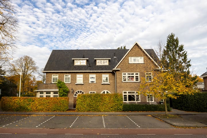 Photo 56 of Loeffplein 2