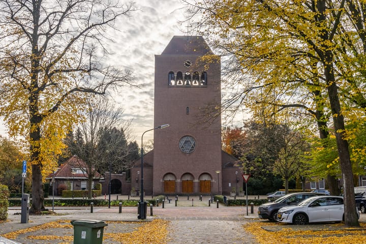 Photo 57 of Loeffplein 2