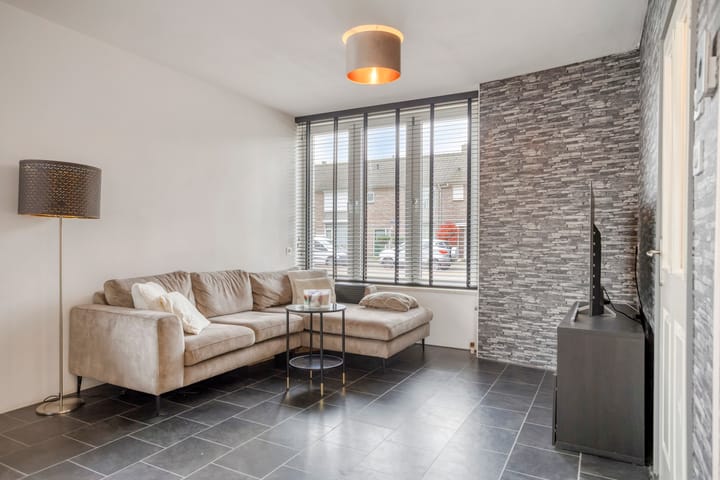 Foto 9 van Sperwerstraat 39