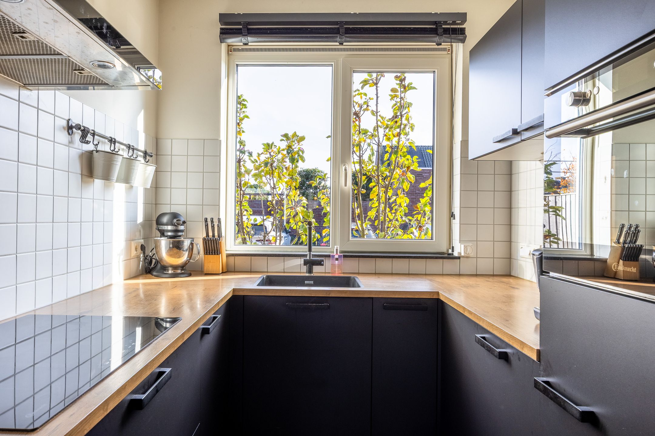 Photo 3 of Bessembiender 6