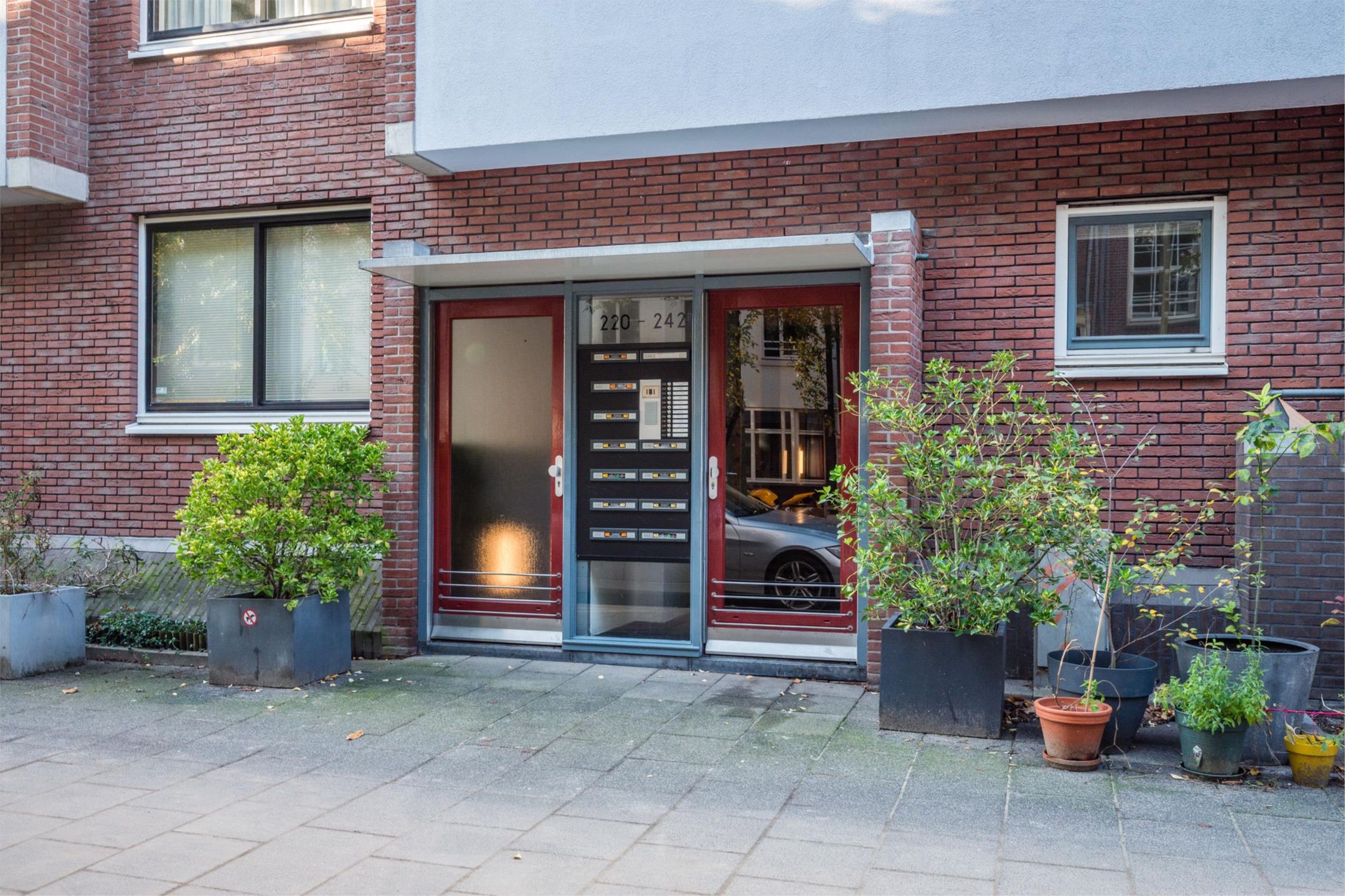 Photo 9 of Rapenburgerstraat 238