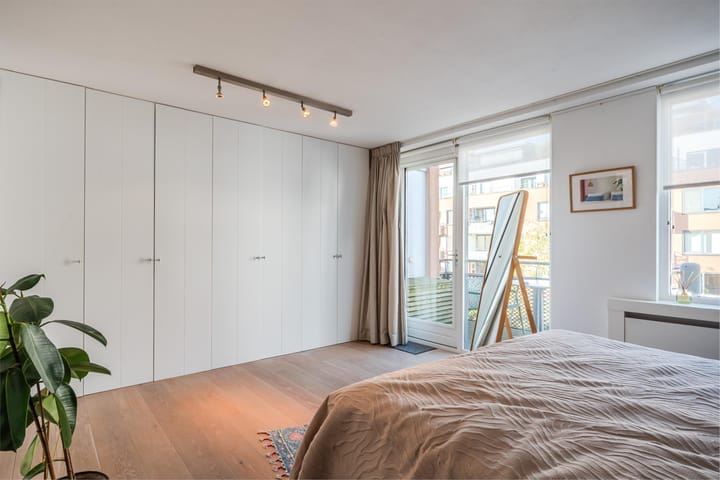 Photo 24 of Rapenburgerstraat 238