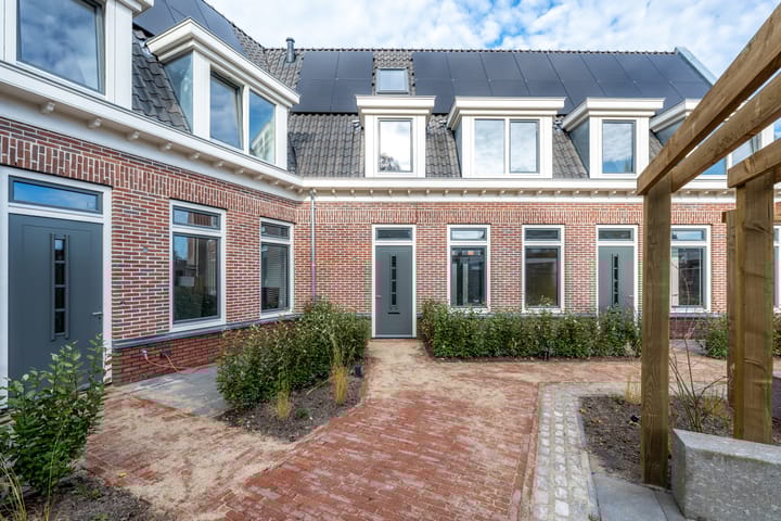 Photo 37 of Schildersgang 2