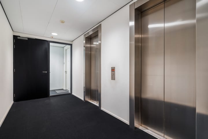 Photo 6 of Bezuidenhoutseweg 65-73