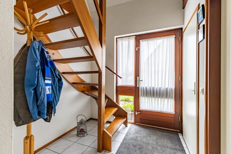 Utgong 38 tertiary image