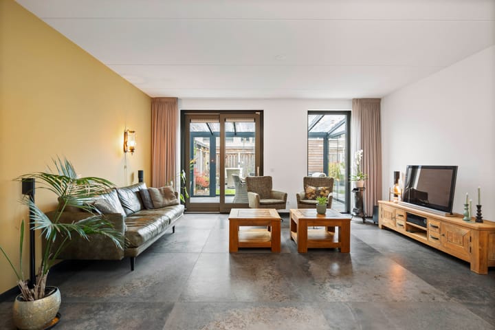 Foto 5 van Burg. Crommelinlaan 71