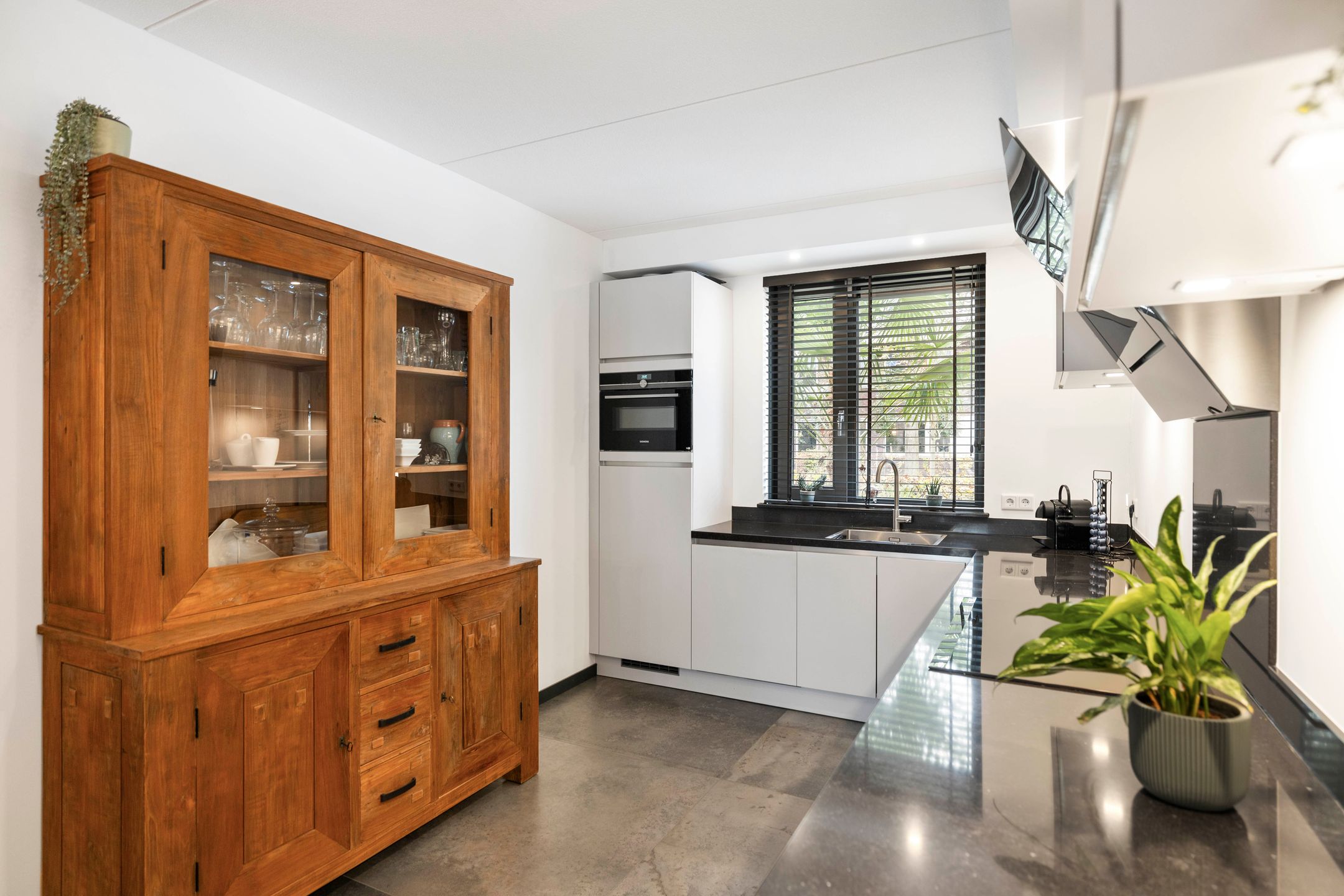 Photo 9 of Burg. Crommelinlaan 71