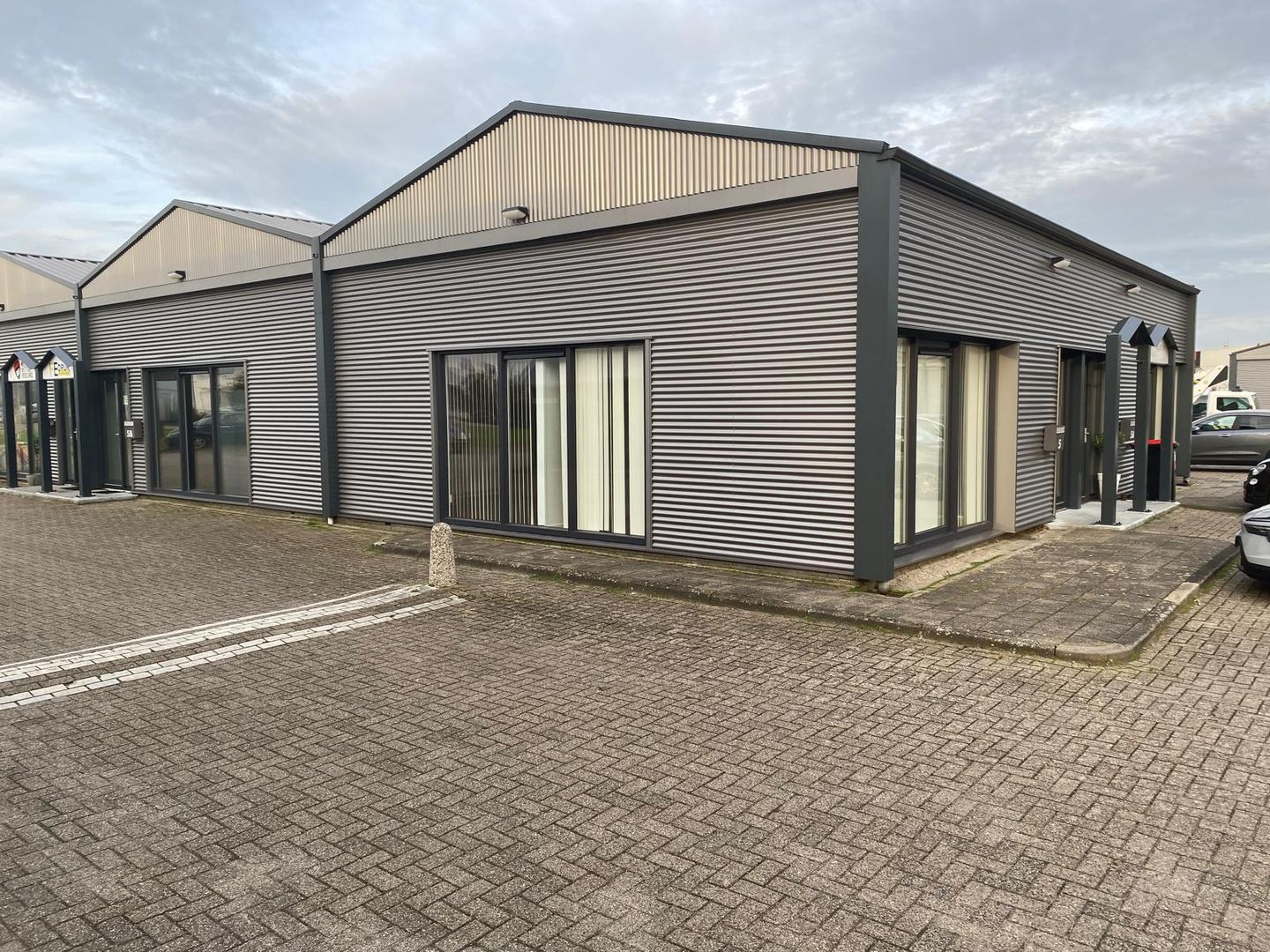 Bekijk foto 2 van Apolloweg 5