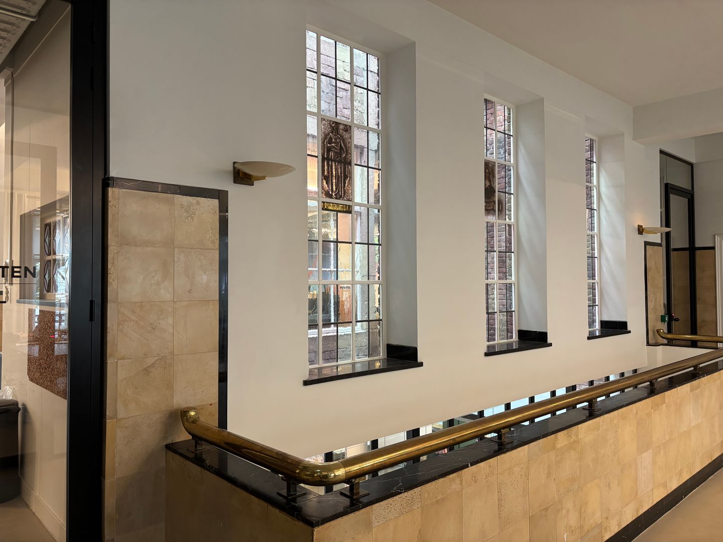 Bekijk foto 2 van Maliebaan 50