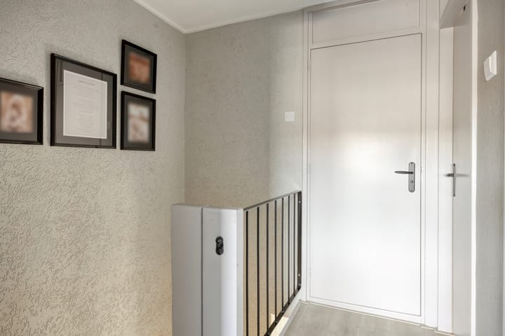 Photo 18 of Lijsterbesstraat 19