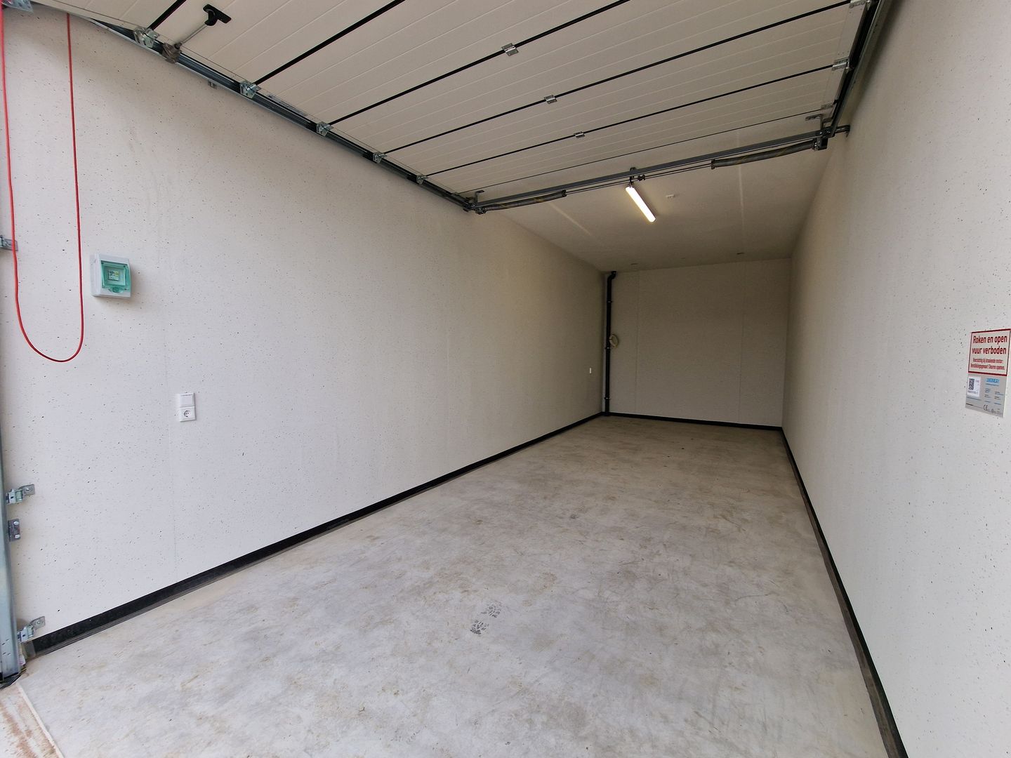 View photo 5 of Driebanweg 8-B