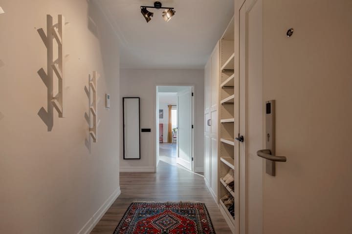 Photo 10 of Van Beresteynstraat 160