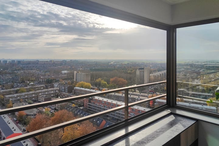 Photo 47 of Van Beresteynstraat 160