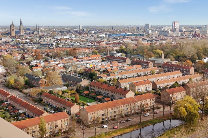 Photo 48 of Van Beresteynstraat 160