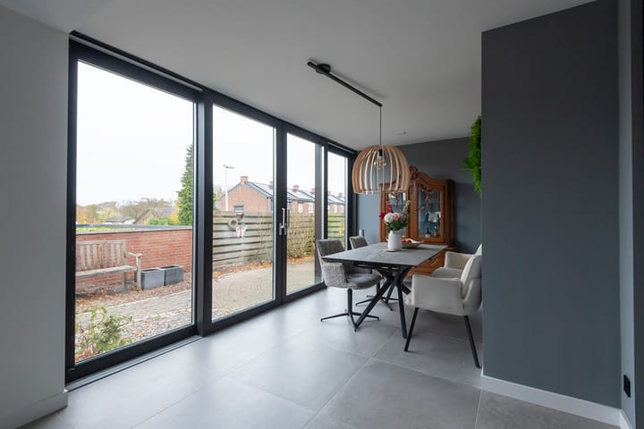 Foto 9 van Montgomerystraat 15