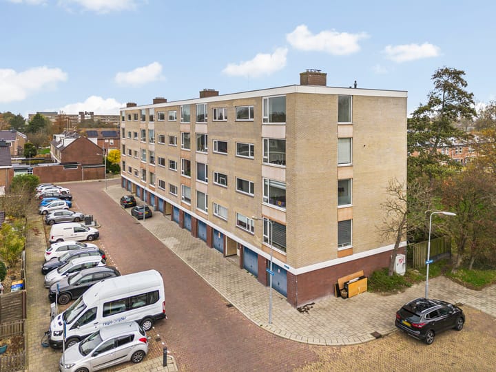 Photo 2 of Mascagnistraat 52