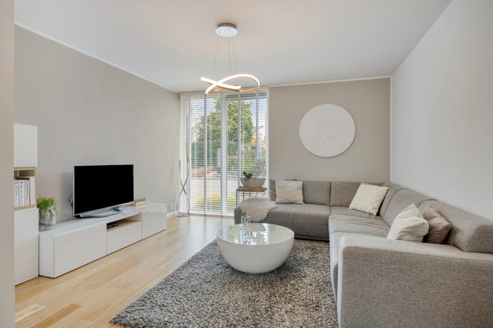 Photo 5 of Conference 2