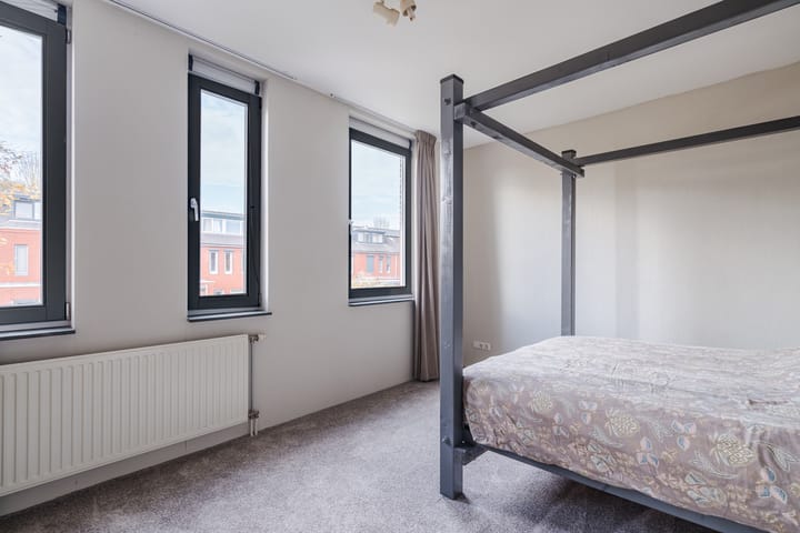 Foto 19 van Joan Miróstraat 68