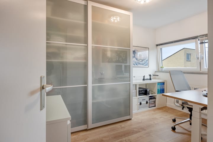 Photo 25 of Conference 2