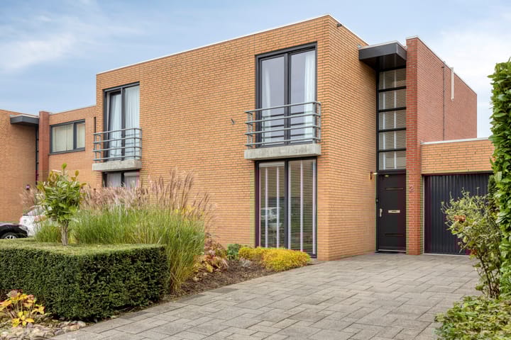 Photo 1 of Conference 2