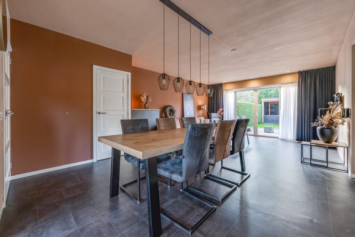 Foto 10 van Robert Kochstraat 38