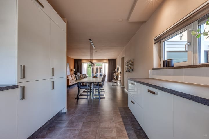 Foto 14 van Robert Kochstraat 38