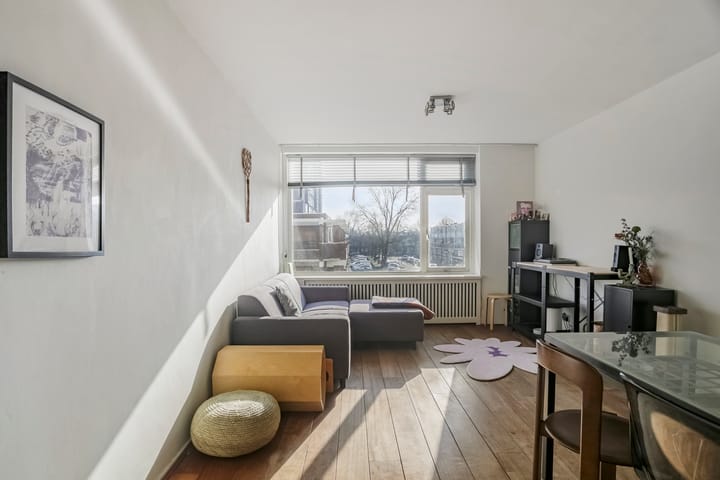 Foto 2 van S. F. van Ossstraat 92