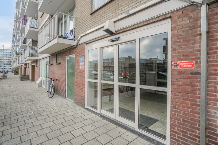 Foto 16 van S. F. van Ossstraat 92