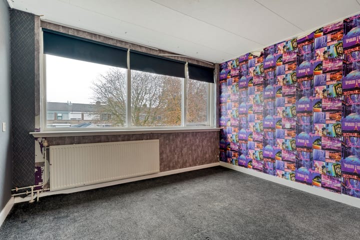 Photo 18 of D H van der Scheerstraat 26