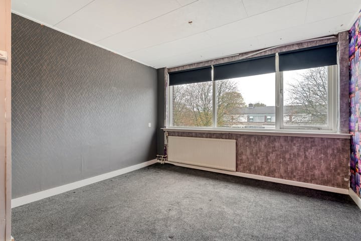 Photo 20 of D H van der Scheerstraat 26