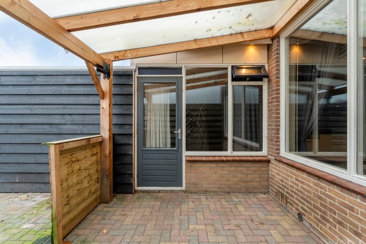 Photo 28 of D H van der Scheerstraat 26