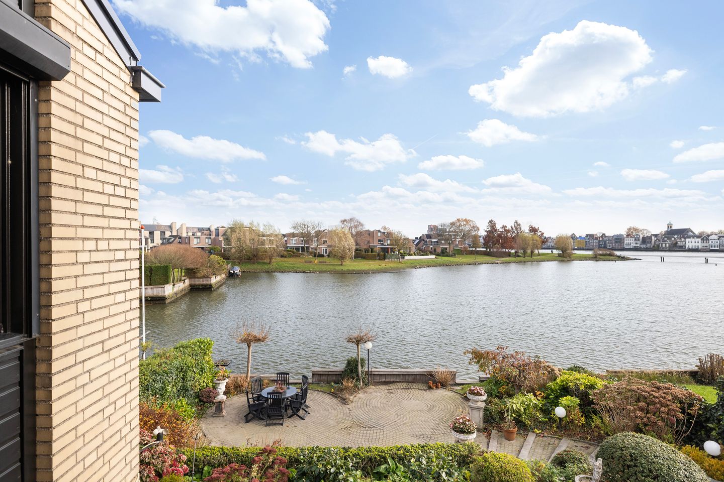 Photo 34 of Volkerak 16