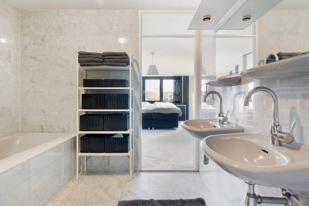 Photo 37 of Volkerak 16