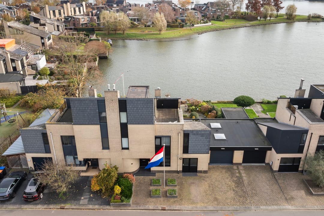 Photo 41 of Volkerak 16