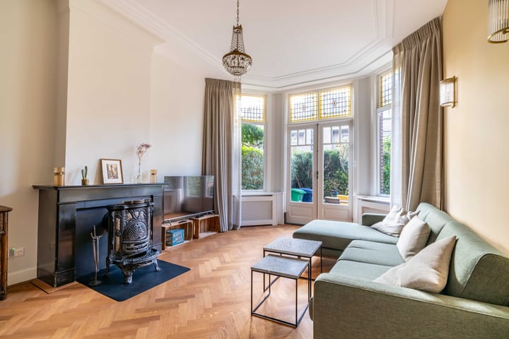 Photo 13 of Mesdagstraat 45