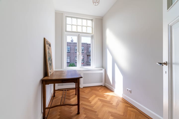 Photo 37 of Mesdagstraat 45