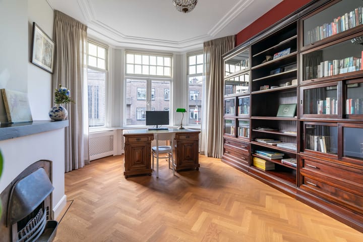 Photo 48 of Mesdagstraat 45