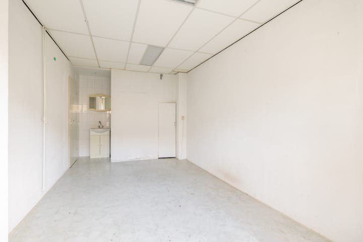 Photo 11 of Meeuwstraat 126