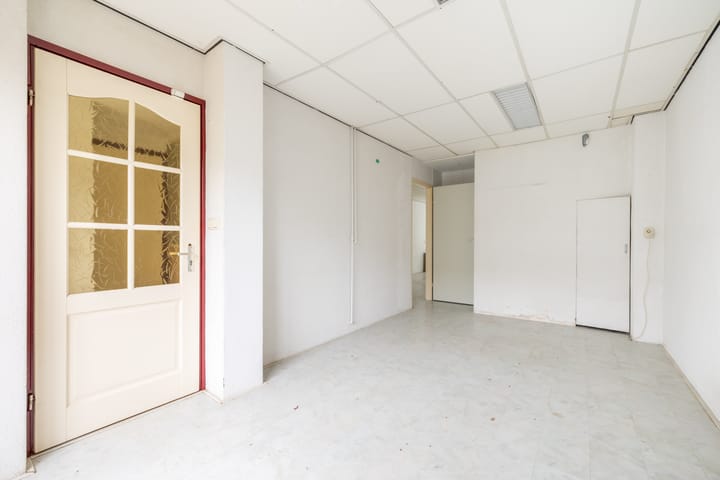 Photo 12 of Meeuwstraat 126