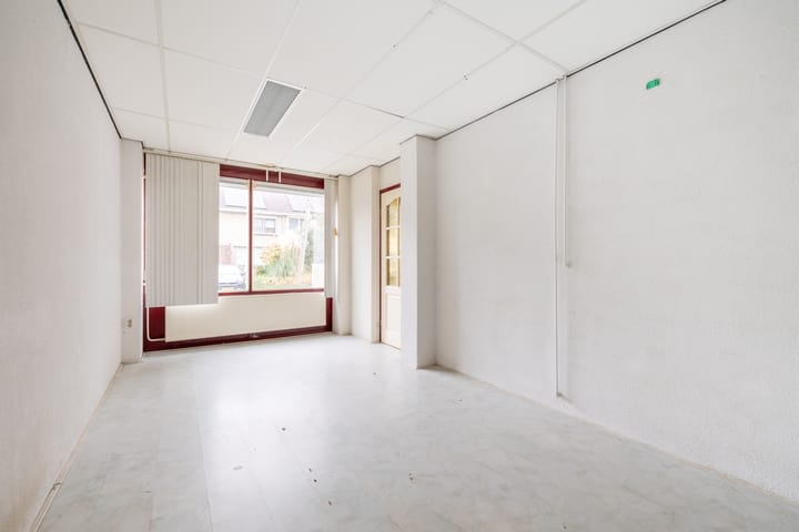 Photo 13 of Meeuwstraat 126