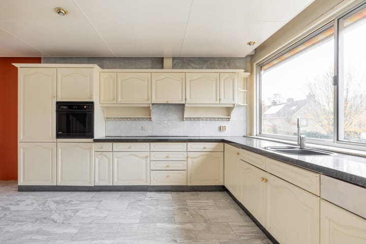 Photo 29 of Meeuwstraat 126