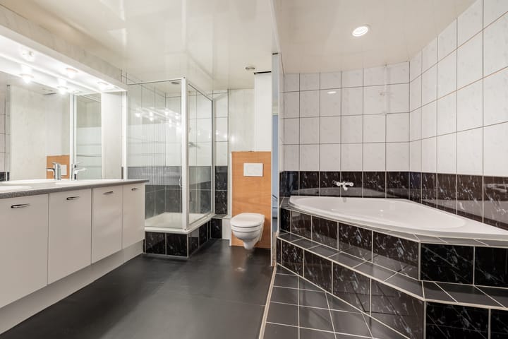 Photo 36 of Meeuwstraat 126